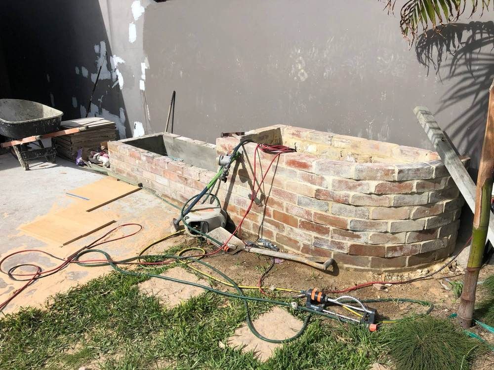 Custom fit-outs and outdoor living: Build: TV wall carcass