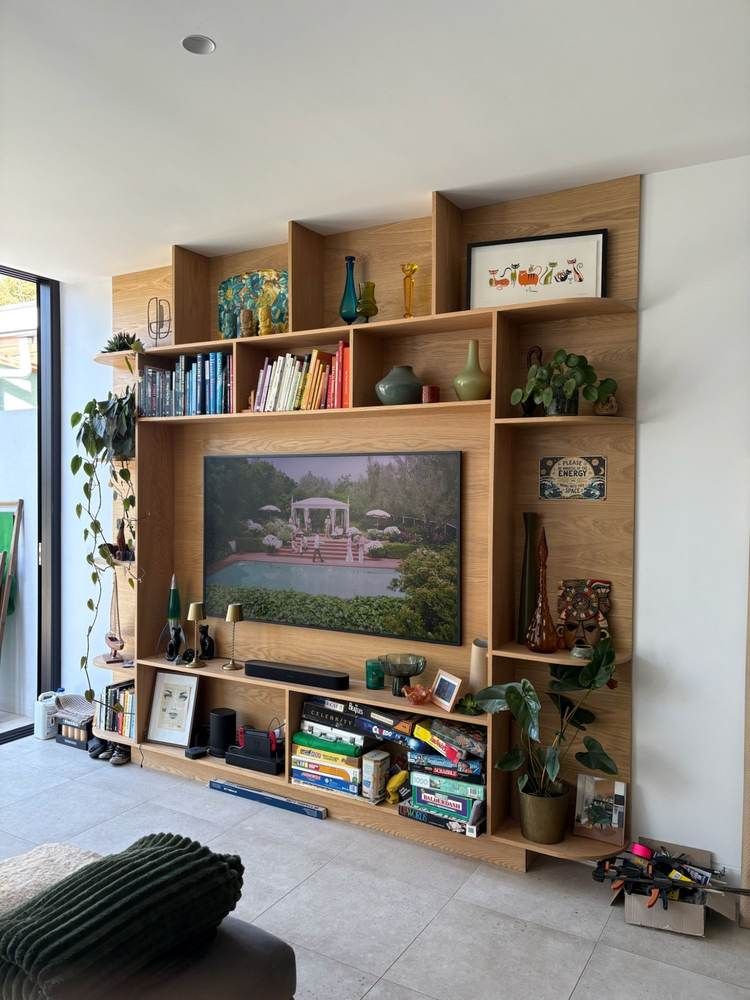 Custom fit-outs and outdoor living: Build: brick planter set out